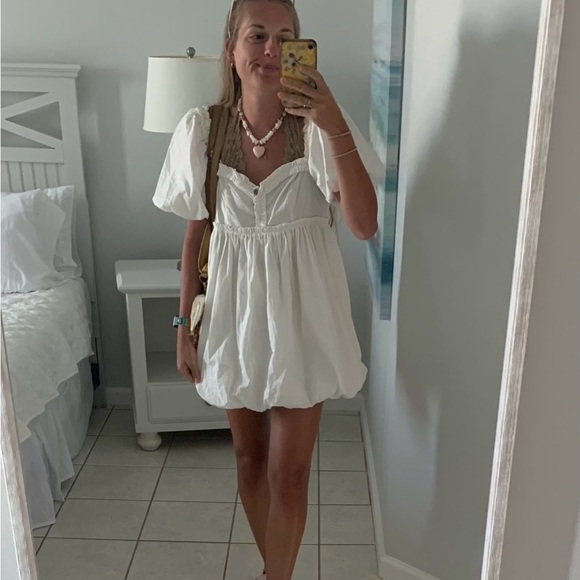 Free People Dresses & Skirts - Free People White Puff Sleeve Babydoll Dress